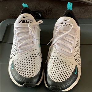 Nike Air Max 270 (Men’s 11.5)